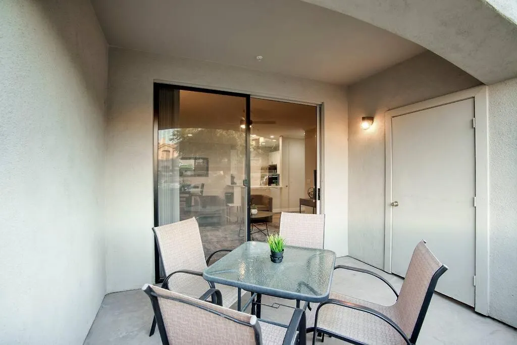 Apartman Modern 2-Br Condo Near West Gate Scottsdale